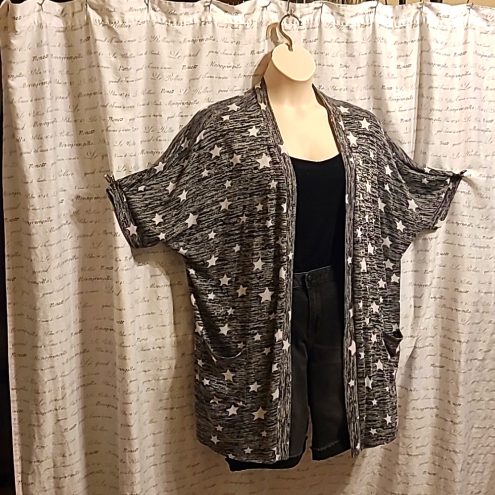 Torrid knit lightweight stars overpiece, like new